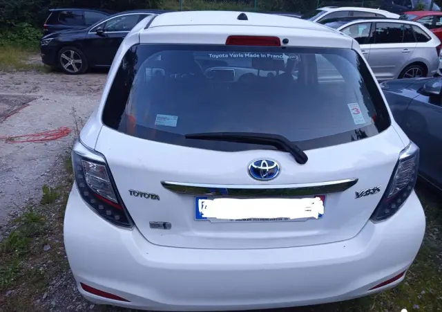 TOYOTA Yaris 