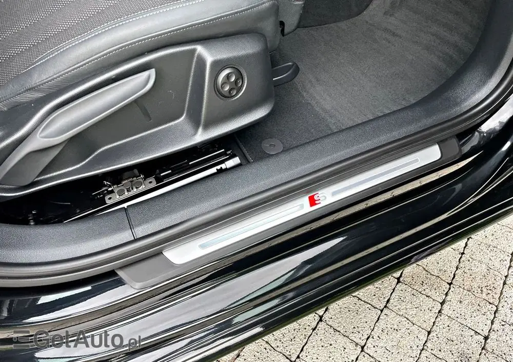 AUDI A4 Avant 40 TDI mHEV S Line S tronic