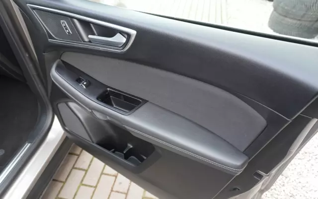 FORD S-Max 1.5 Eco Boost Start-Stopp Titanium