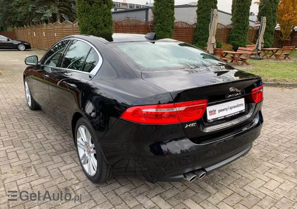 JAGUAR XE 2.0 D Prestige