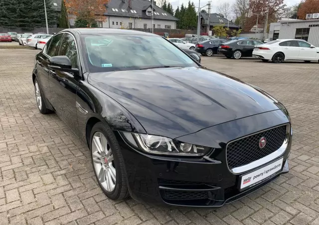 JAGUAR XE 2.0 D Prestige