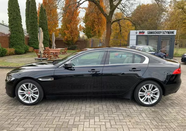 JAGUAR XE 2.0 D Prestige