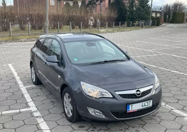 OPEL Astra 1.7 CDTI DPF 150 Jahre