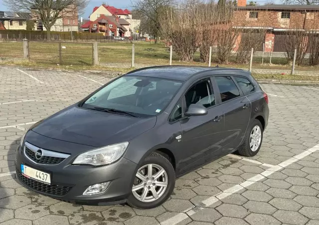 OPEL Astra 1.7 CDTI DPF 150 Jahre