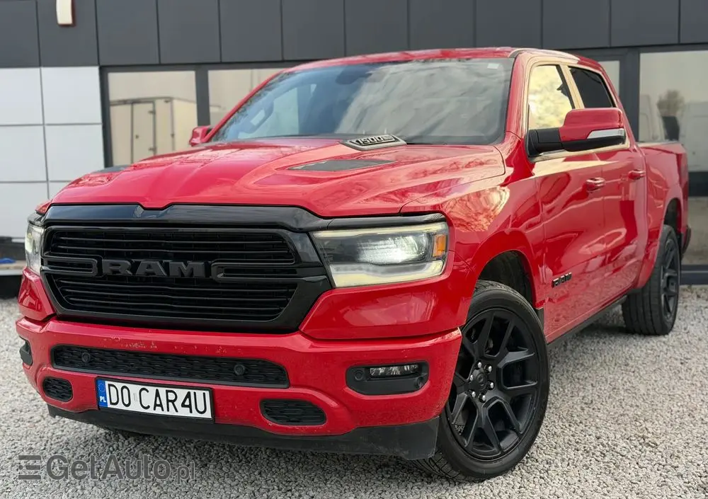 RAM 1500 Crew Cab Shortbed Laramie