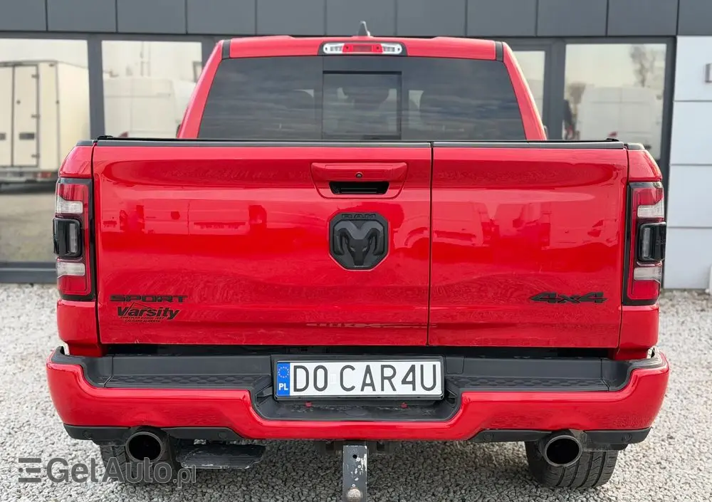 RAM 1500 Crew Cab Shortbed Laramie
