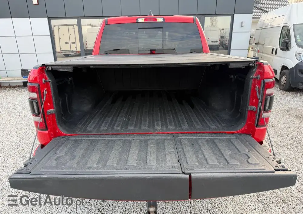 RAM 1500 Crew Cab Shortbed Laramie
