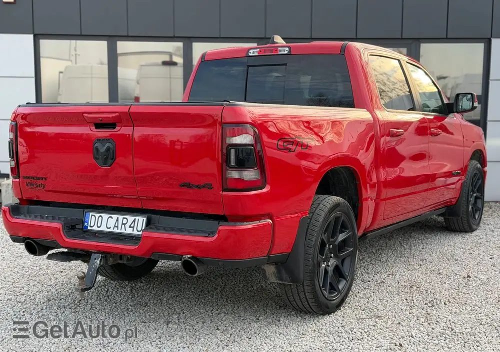 RAM 1500 Crew Cab Shortbed Laramie