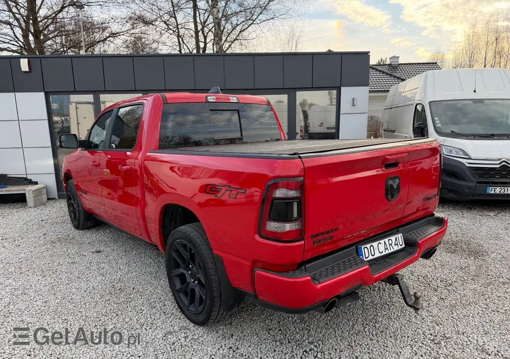 RAM 1500 Crew Cab Shortbed Laramie
