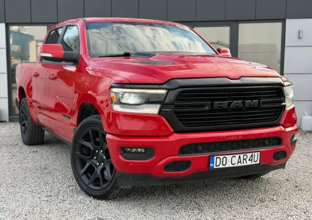 RAM 1500 Crew Cab Shortbed Laramie
