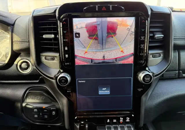 RAM 1500 Crew Cab Shortbed Laramie
