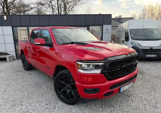 RAM 1500 Crew Cab Shortbed Laramie