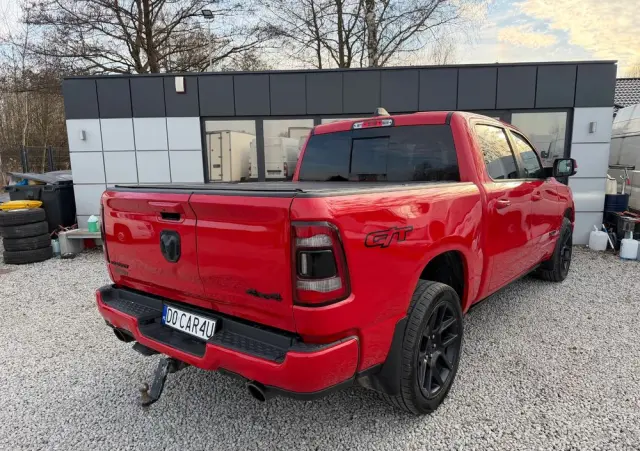 RAM 1500 Crew Cab Shortbed Laramie