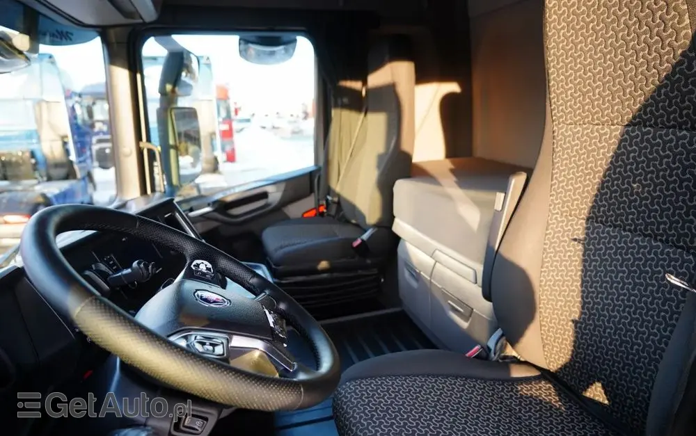 SCANIA R 450 / RETARDER / HYDRAULIKA / KLIMATYZACJA POSTOJOWA / OPONY 100% 