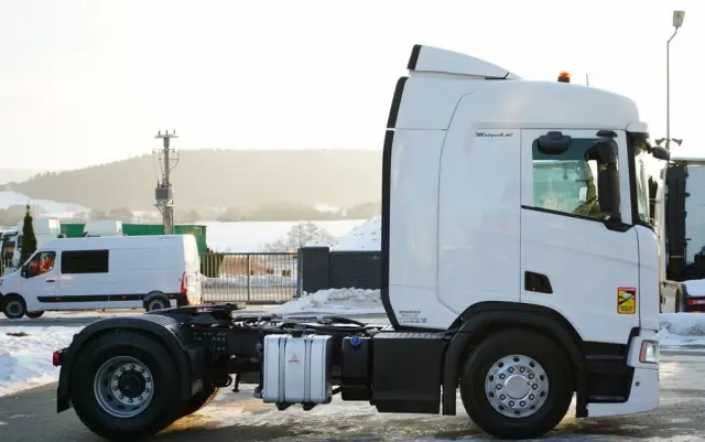 SCANIA R 450 / RETARDER / HYDRAULIKA / KLIMATYZACJA POSTOJOWA / OPONY 100% 