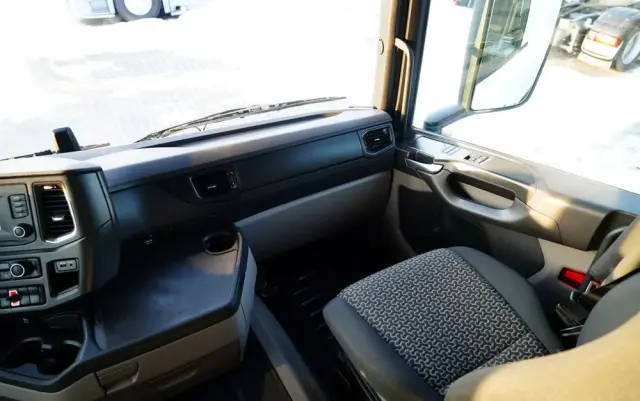 SCANIA R 450 / RETARDER / HYDRAULIKA / KLIMATYZACJA POSTOJOWA / OPONY 100% 