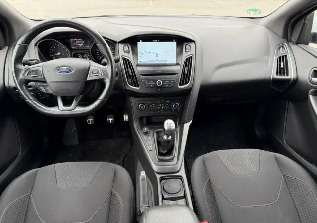 FORD Focus 1.0 EcoBoost ST-Line Black ASS