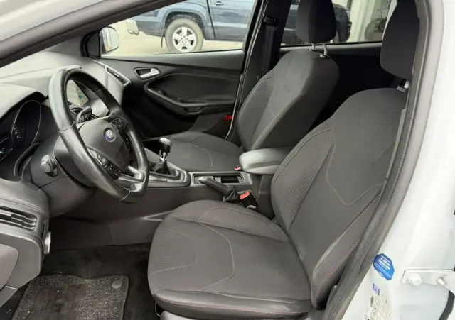 FORD Focus 1.0 EcoBoost ST-Line Black ASS