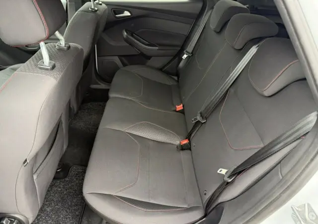 FORD Focus 1.0 EcoBoost ST-Line Black ASS