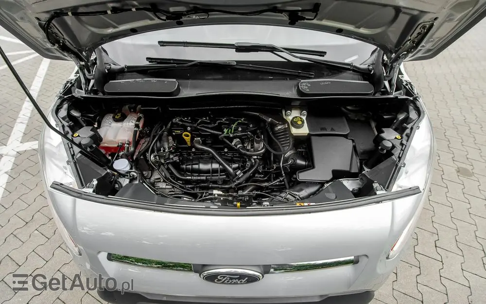 FORD Tourneo Connect Grand 1.6 EcoBoost Titanium