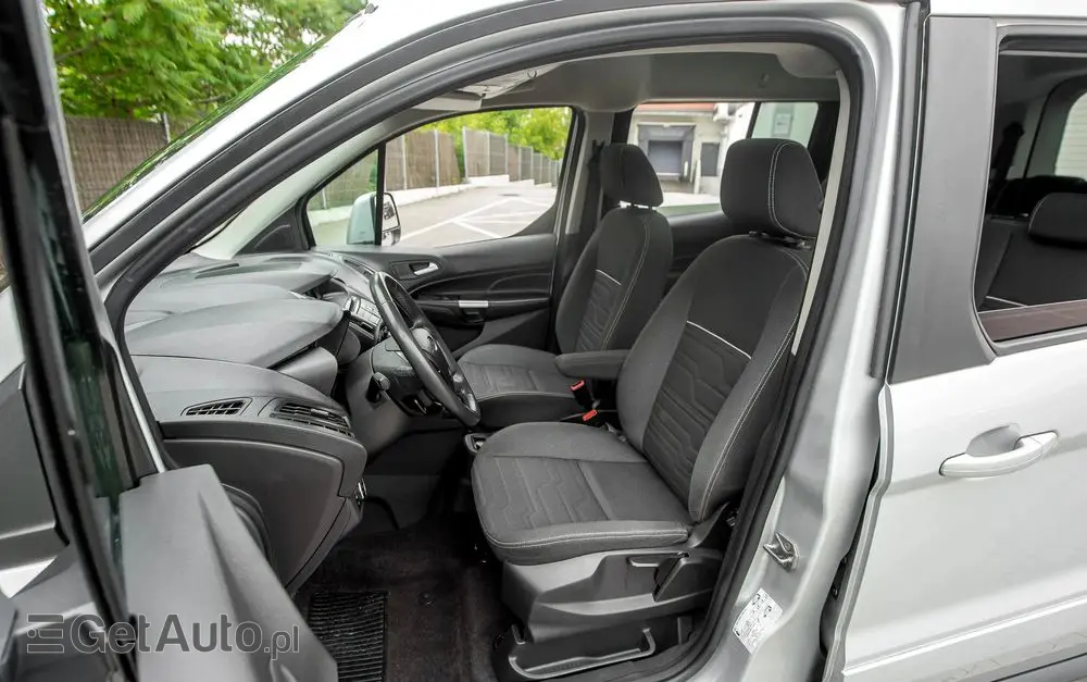 FORD Tourneo Connect Grand 1.6 EcoBoost Titanium