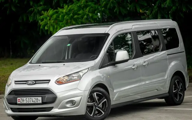 FORD Tourneo Connect Grand 1.6 EcoBoost Titanium