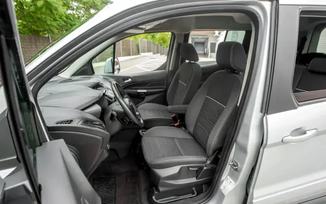 FORD Tourneo Connect Grand 1.6 EcoBoost Titanium