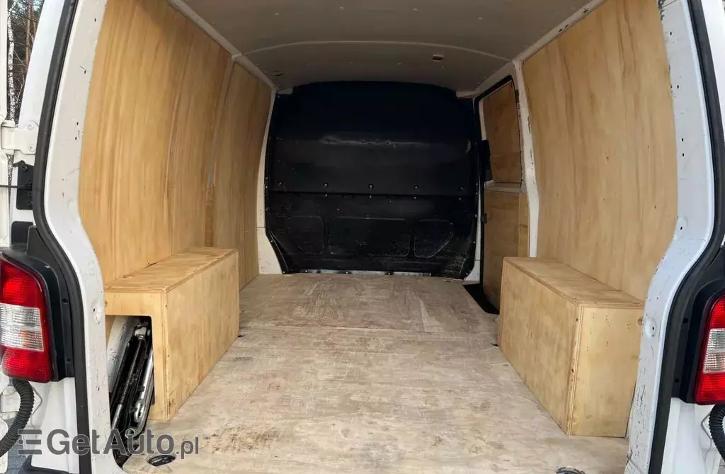 VOLKSWAGEN TRANSPORTER 