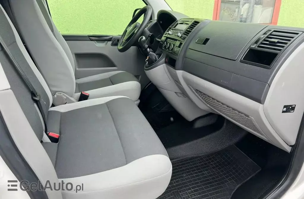 VOLKSWAGEN TRANSPORTER 