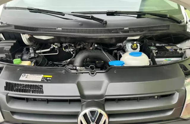 VOLKSWAGEN TRANSPORTER 