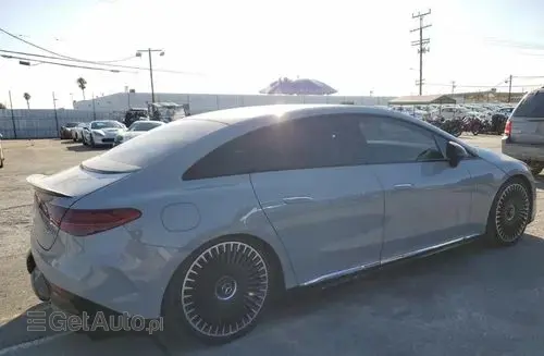 MERCEDES-BENZ EQE 
