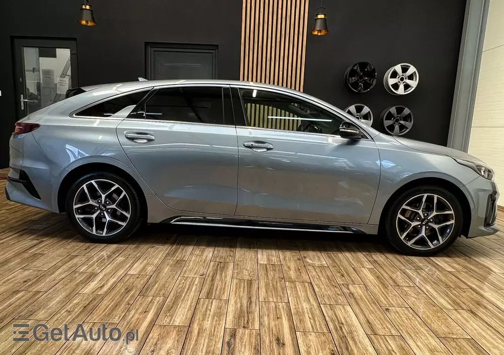 KIA ProCeed 1.4 T-GDI GT Line DCT