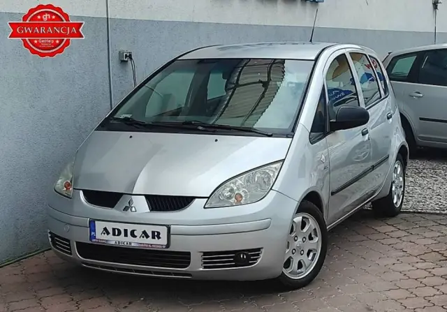 MITSUBISHI Colt 