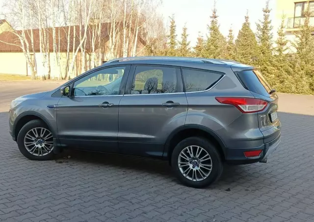 FORD Kuga 
