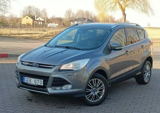 FORD Kuga 