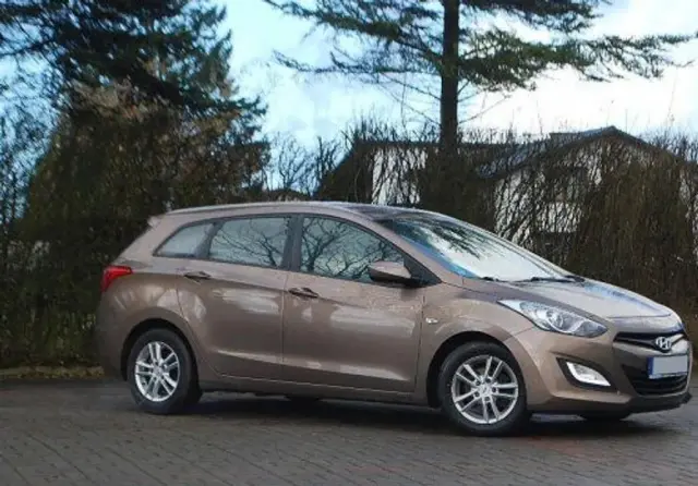 HYUNDAI I30 