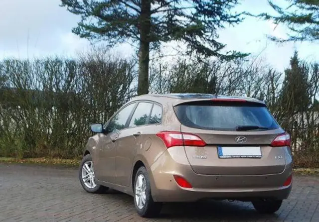 HYUNDAI I30 