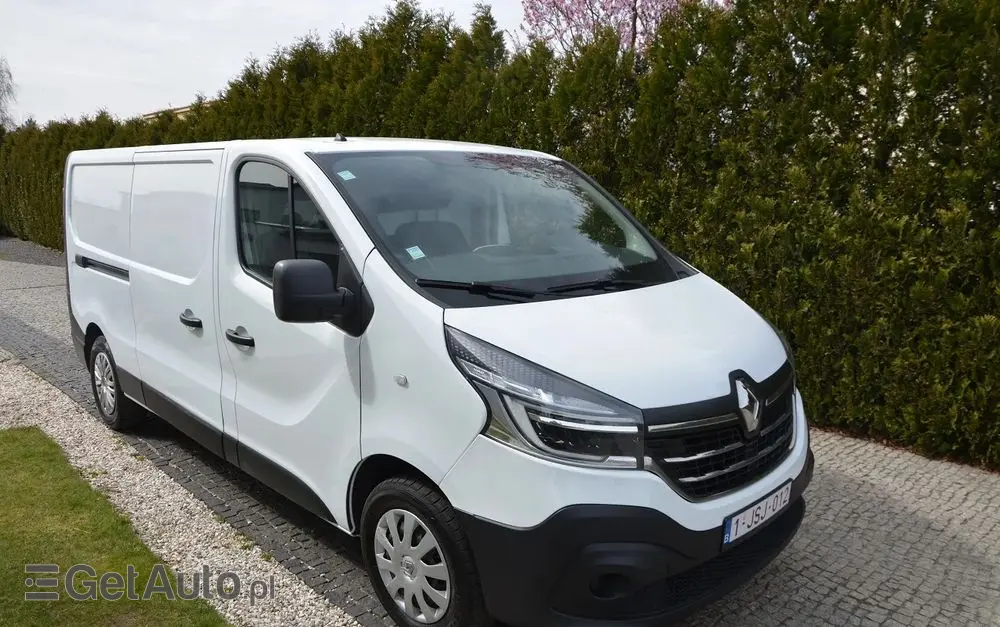 RENAULT TRAFIC 