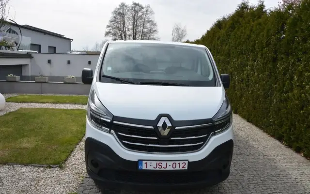 RENAULT TRAFIC 