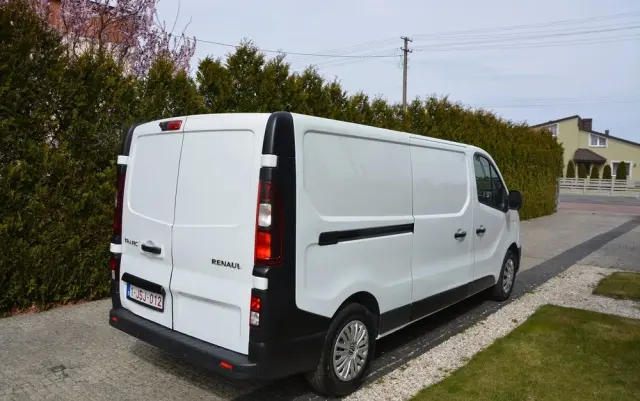 RENAULT TRAFIC 