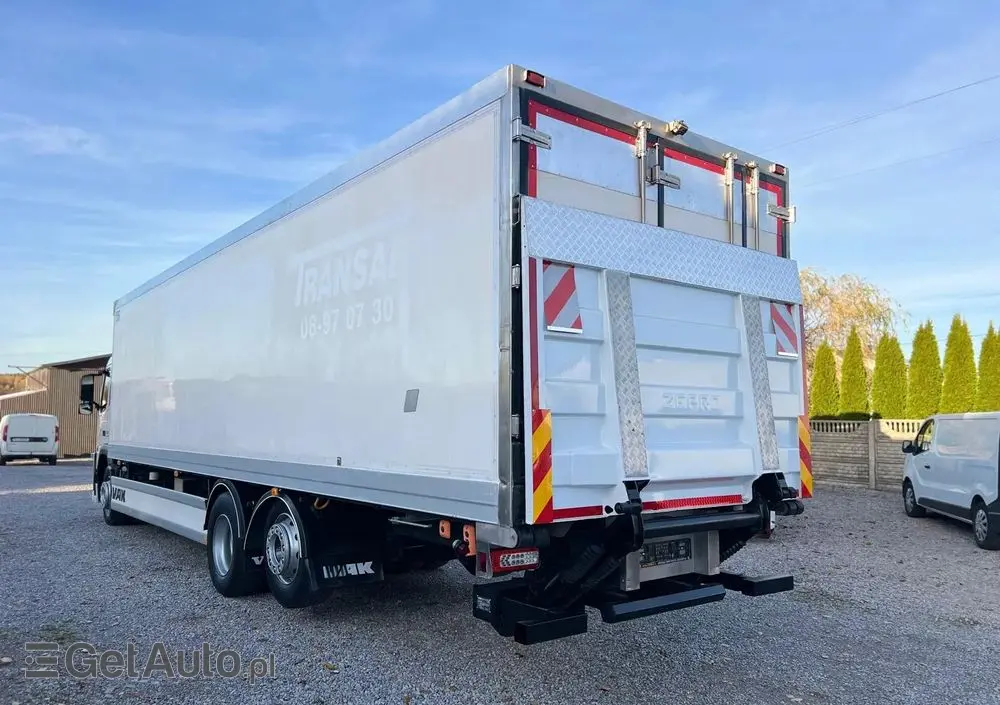 VOLVO FM 370 / 6x2 / Chłodnia / Winda / 