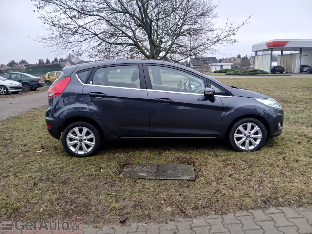 FORD Fiesta Ghia