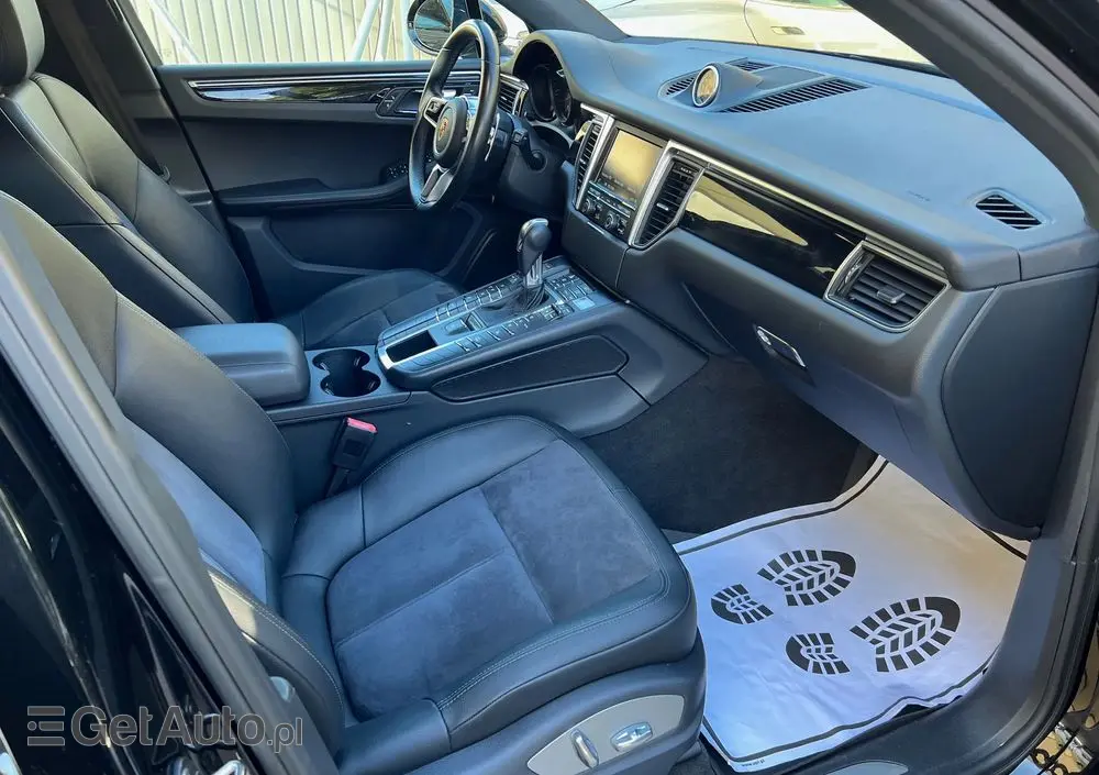 PORSCHE Macan S PDK