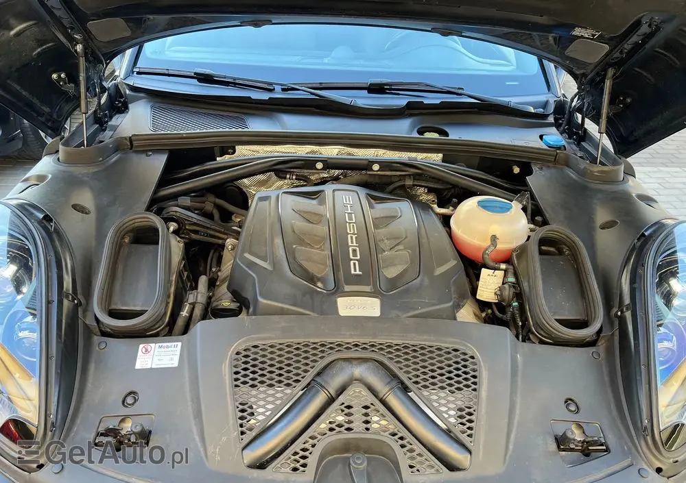 PORSCHE Macan S PDK