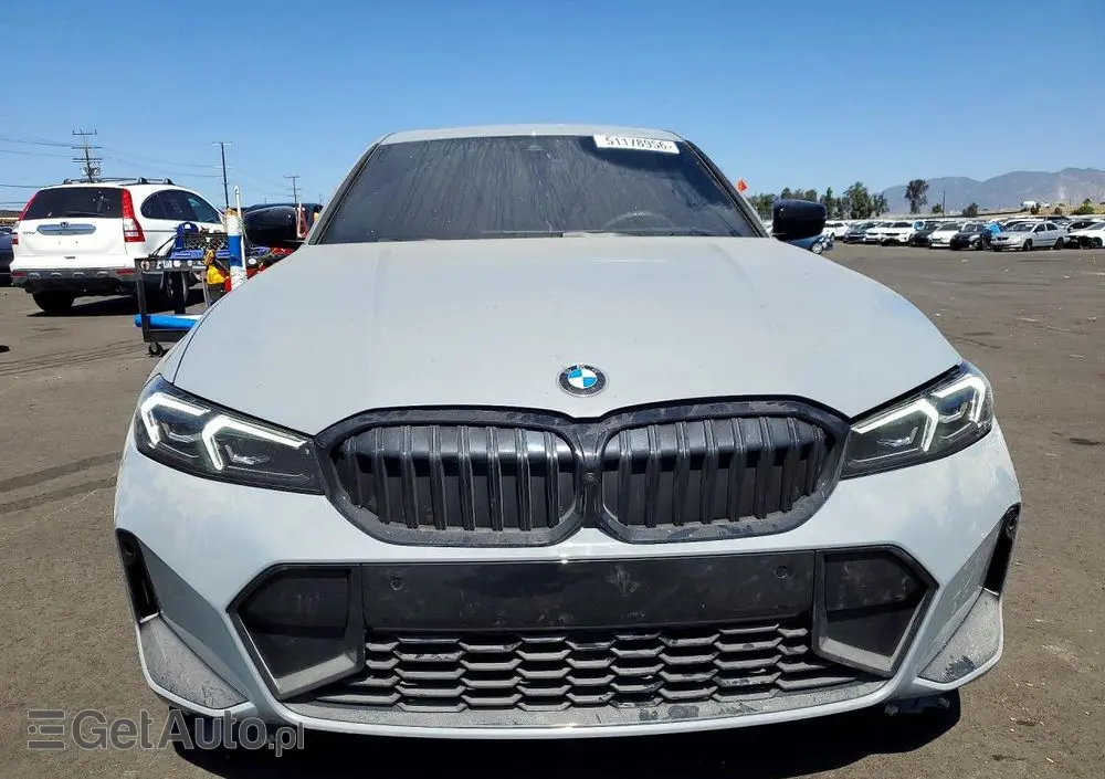 BMW Seria 3 330i Edition M Sport Shadow