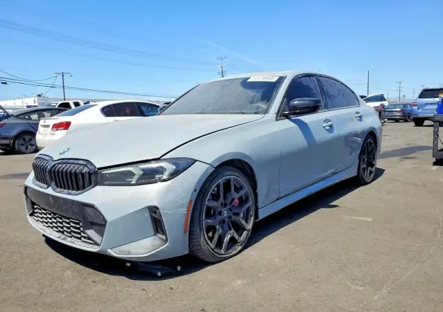 BMW Seria 3 330i Edition M Sport Shadow