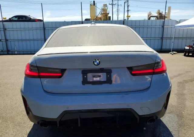 BMW Seria 3 330i Edition M Sport Shadow