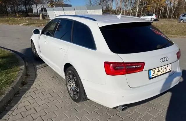 AUDI A6 