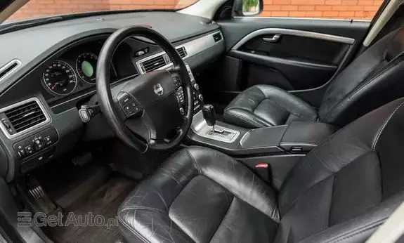 VOLVO S80 D5 Momentum