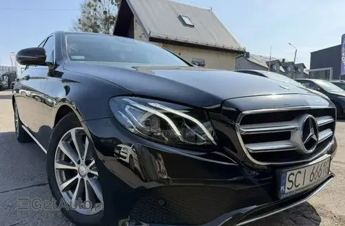 MERCEDES-BENZ Klasa E 